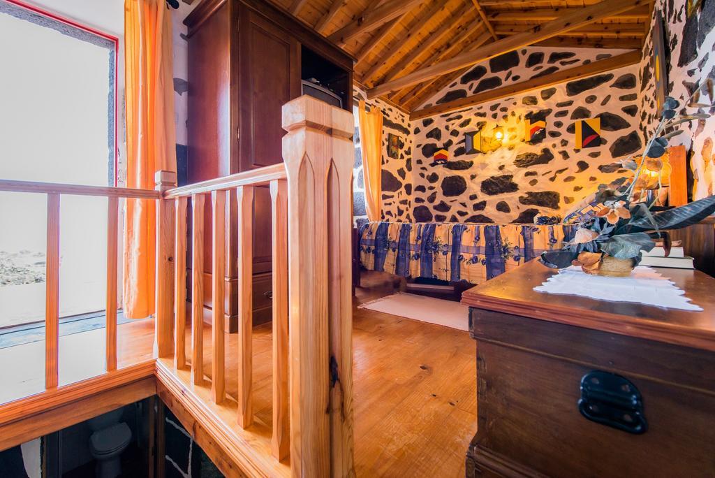 Adega Velha Villa Calheta de Nesquim Luaran gambar