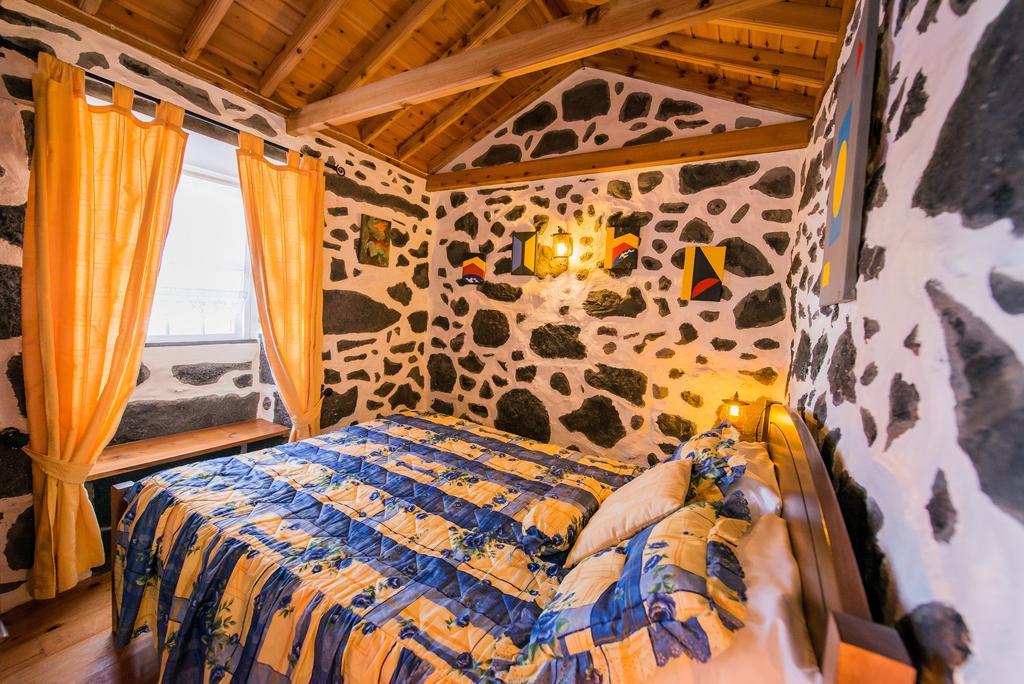 Adega Velha Villa Calheta de Nesquim Luaran gambar